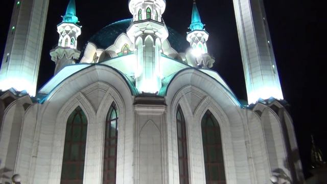 Татарстан.Казанский кремль ночью.КТО ЕЩЕ НЕ БЫЛ ,ЗАХВАТЫВАЕТ ДУХ.Лето,отпуск. смотреть онлайн