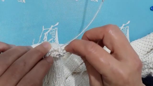 Закрытие иглой резинки 1×1, 2×2 по кругу. похоже на фабричный край изделия. Knitting patterns 👍⬇️ смотреть онлайн