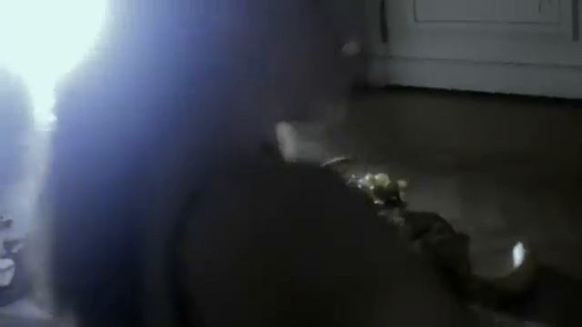 Julian Perretta - Stitch Me Up смотреть онлайн