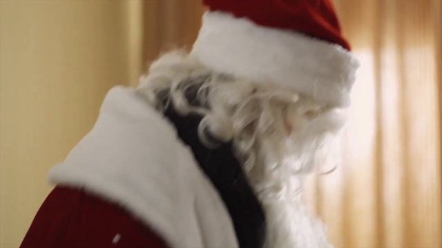 Валя Антонова (Анна Данькова) лопает шарик. СЛЕД-Новый Год. Looner NailPop