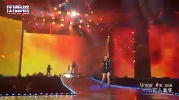 ALAN WALKER - Faded/ Different World ft. Julia Wu (The 14th KKBOX Music Awards)