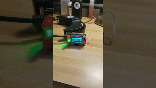 Adding a 5.8 RX module to my Eachine EV100 goggles смотреть онлайн