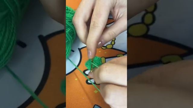 Клевер для брелочка Додоко #вязаниеназаказ #геншинимпакт #genshinimpact #амигуруми #вязание смотреть онлайн