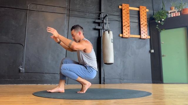 AGILE & ATHLETIC at any AGE Bodyweight Floor Flow Series [Part V] смотреть онлайн