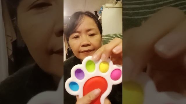 LET'S PLAY FIDGET POPPERS смотреть онлайн