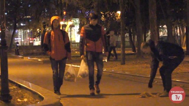 Улетный чих (розыгрыш, парик пранк) // Crazy sneeze (Russian prank) смотреть онлайн