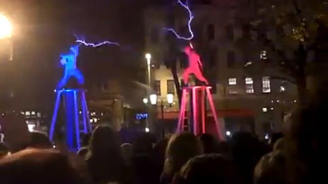 Представление с катушкой Тесла смотреть онлайн
