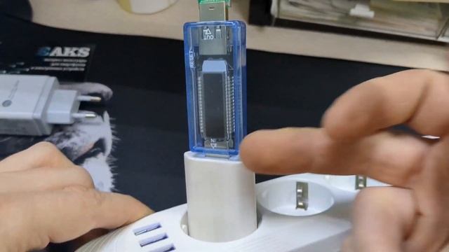 Обзор на USB нагрузочный резистор 1А 2А 3А USB тестер для проверки зарядных смотреть онлайн