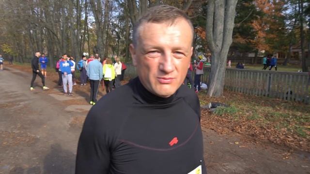 🇺🇦 Трейл Оcінній лист 2018 в Броварах, Бегущий Банкир закрывает магазин BMC, Русановская набережная смотреть онлайн
