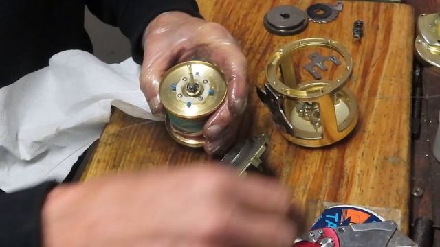 Shimano Trinidad 20 fishing reel how to take apart and service смотреть онлайн