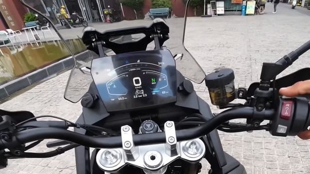 VOGE DS900X Is A Torque Monster ADV! First Ride (English)