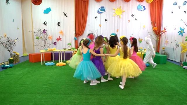 ВЕЛИКДЕНСКИ ПОЗДРАВ НА ДЕЦАТА ОТ ДГ66 „Елица“, ПАНЧАРЕВО2017 смотреть онлайн