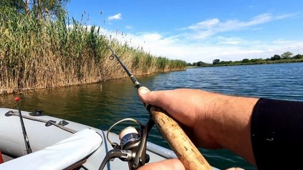 Рыбалка с лодки на озере в проводку.10.06.24