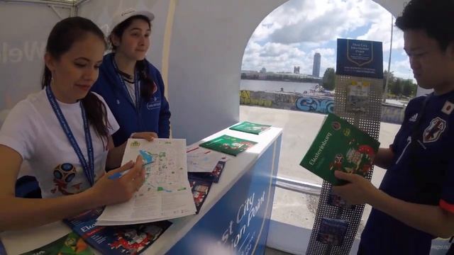 ПРАНК НА ЧМ. Прогулка по Екатеринбургу. смотреть онлайн