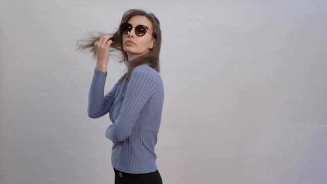 Dolce & Gabbana DG4268 Sunglasses Review смотреть онлайн