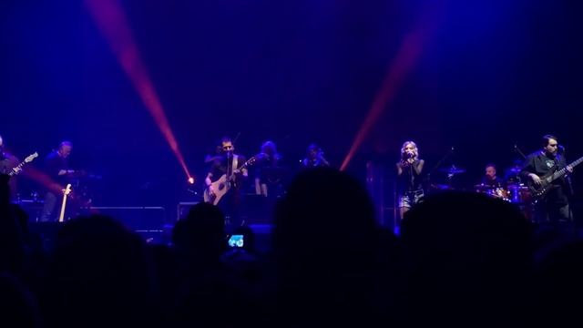 Sully Erna - "Different Kind of Tears" Live in Sofia, Bulgaria. смотреть онлайн