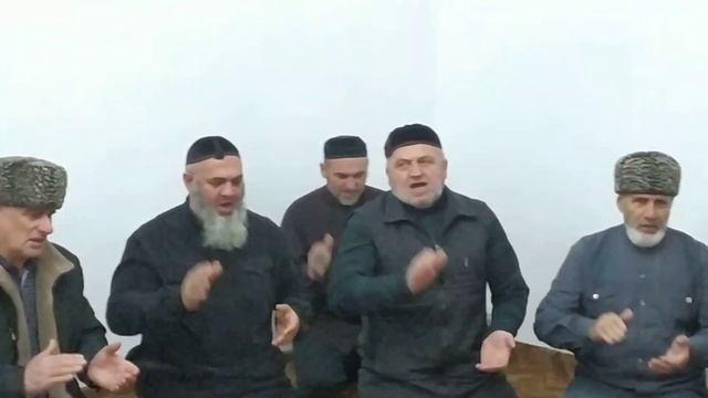 Гуной зуькарш! Петропавловскехь! Дала гечдойла Зайнабана, Комолдин йо1ана! Дала декъала а йойла! смотреть онлайн