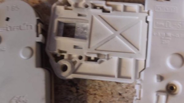 Стиральная машина AEG не начинает стирку