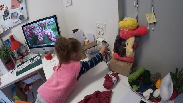 VLOG: В ЛЕС ПО ЯГОДЫ. ТВОРЧЕСКИЕ ПРОЦЕССЫ смотреть онлайн