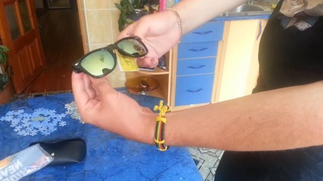 Распаковка посылки из Китая. Очки Ray Ban wayfarer с зеркальными линзами. смотреть онлайн