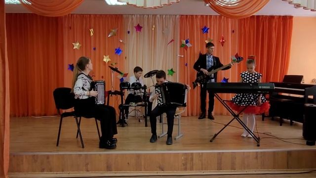 "Весёлые нотки" Ю.Саульский "Чёрный кот" смотреть онлайн
