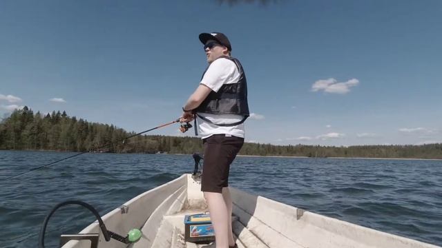 Kalastetaan "Catch a fish:llä" | KUUSAMO PROFESSOR 00 смотреть онлайн