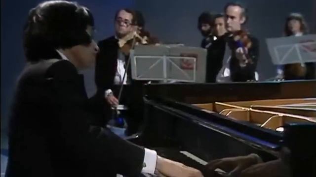 Mozart Piano Concerto No 20 in D minor K 466 Murray Perahia English Chamber Orchestra смотреть онлайн
