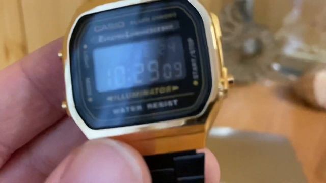 Часы Casio A168WEGB-1BDF ищем маленькую букву