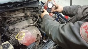 Заправка системы охлаждения под вакуумом.