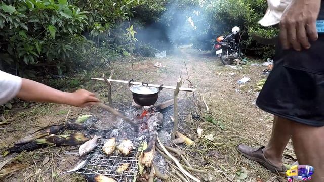Net fishing in the river with bard – Net fishing Sevylor HF 250 Boat - Fish Hunter! 82 смотреть онлайн