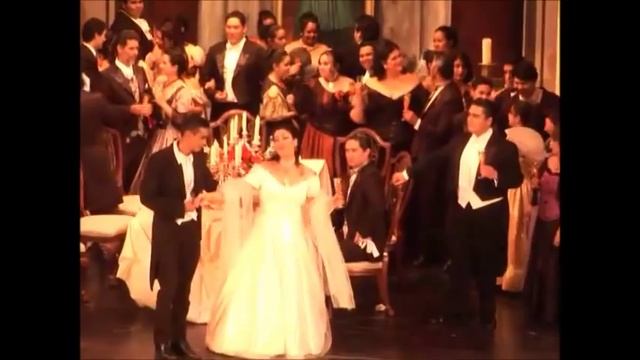 Julia Pimentel y Gerardo Reynoso cantan el Brindis de La Traviata смотреть онлайн