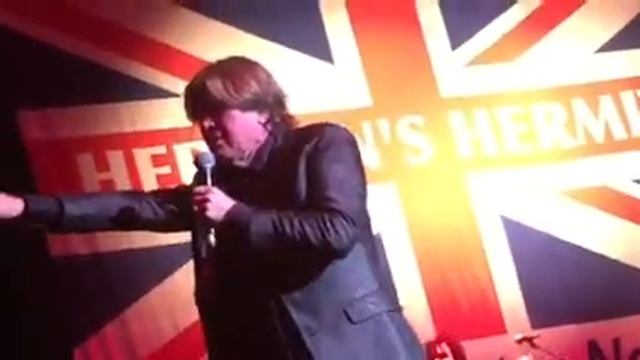 I'm Henry the VIII-Herman's Hermits starring Peter Noone смотреть онлайн