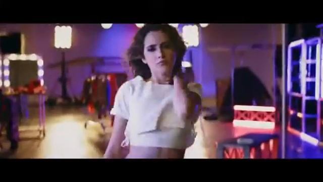 Boombox -Laura Marano смотреть онлайн