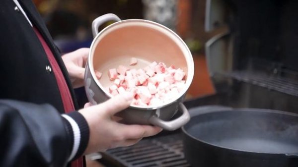 Сочное мясо со шкварками и картошкой от Amo Cucinare и Food.ru