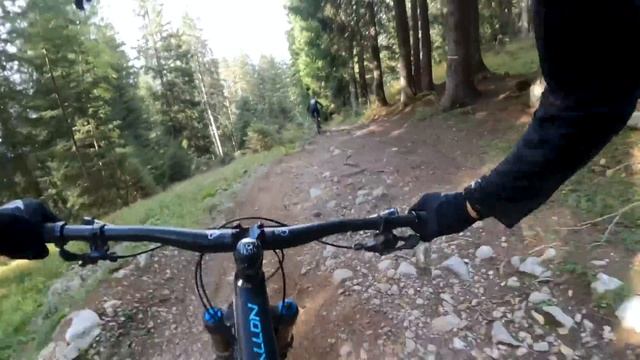 Pirelli Scorpion M Race da Enduro e DH смотреть онлайн