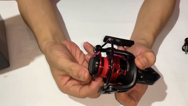 Reel PENN FIERCE IV 1000-8000 Smooth Dan Ringan Putaran Nya