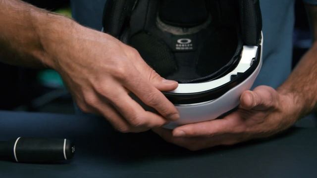 New Oakley 2018/19 MOD3 Helmet- Available at Aspen Ski and Board смотреть онлайн