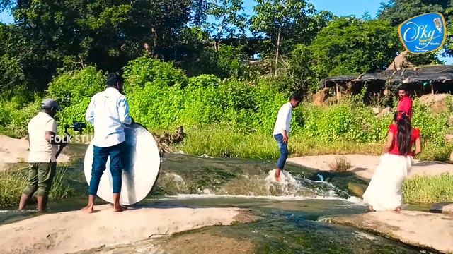 MUDHULA PREMALATHA FOLK SONG MAKING VIDEO | NEW FOLK SONG #BHARGAVIPRASAD #DEVIKARANI #SKYFOLKSTUDI смотреть онлайн