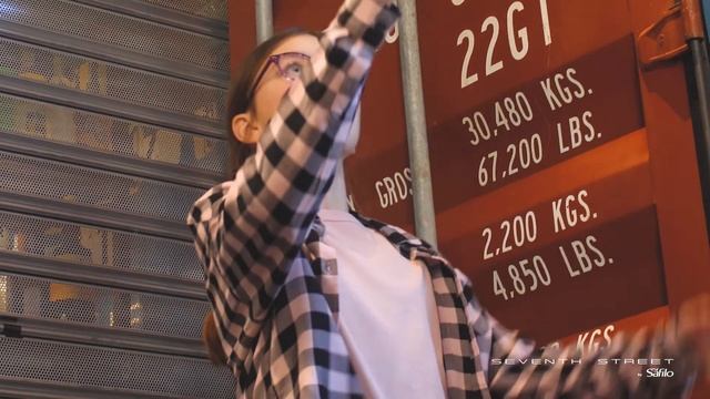 SEVENTH STREET смотреть онлайн