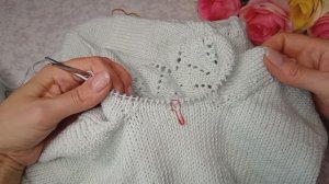 Провязывание петель подрезов при вязании рукавов (открытый набор петель).