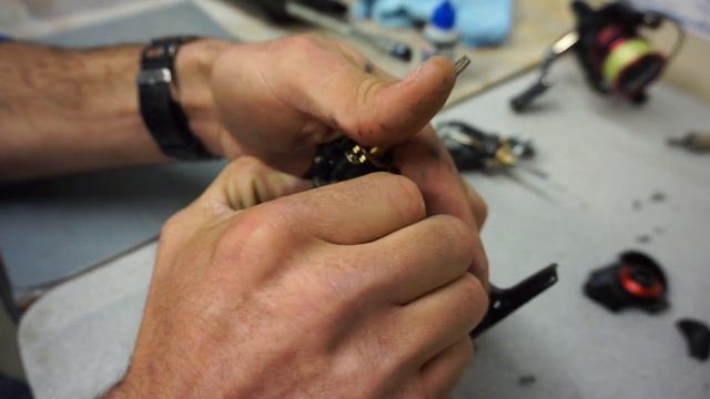 Fishing Reel Maintenance - How to clean/lube a reel смотреть онлайн