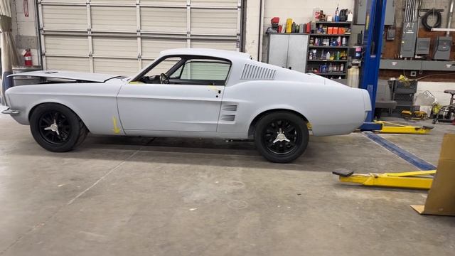 First Look: New Wheels & Tires on the 1967 Mustang Fastback Project! смотреть онлайн