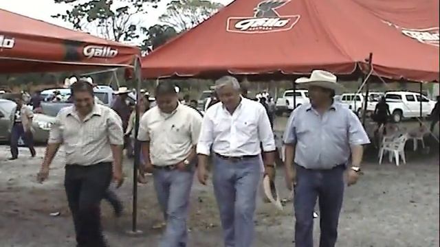 En Siquinalà, compartiendo con Otto Garcia en su cumpleaños смотреть онлайн