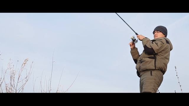 ОСЕННИЙ ЖОР! ВОТ ЭТО КРОКОДИЛ!!!! . Ловля Щуки поздней осенью на Джиг. Рыбалка на спининг 2020. смотреть онлайн
