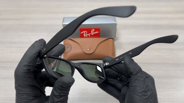 RayBan Sunglasses Model-New Wayfarer RB2132 Color-622 Black Rubber/Green G15 Lenses смотреть онлайн