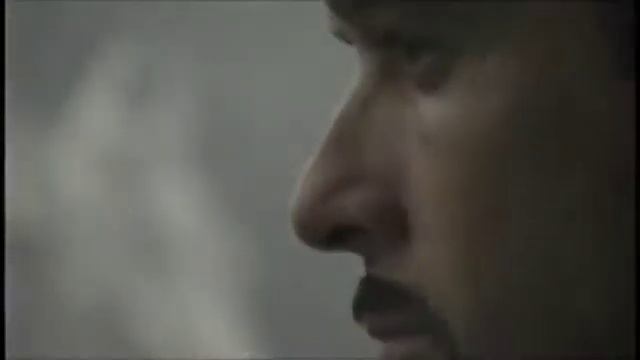 Gabriel Porras en el videoclip "Terremoto" de Fratta 2003 смотреть онлайн