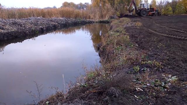 Пруд у дома смотреть онлайн