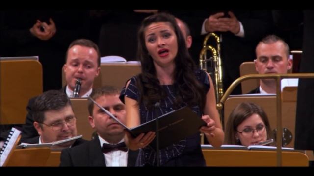 Anna Shumarina Carmina Burana Soprano Solo Carl Orff