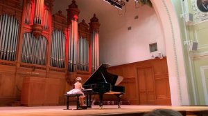 М. Клементи Сонатина до мажор ор.36№3, исп. Турсунова Олеся (7 лет)