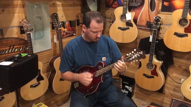 GIBSON 5-FG "FIRE ON THE MOUNTAIN" MANDOLIN смотреть онлайн